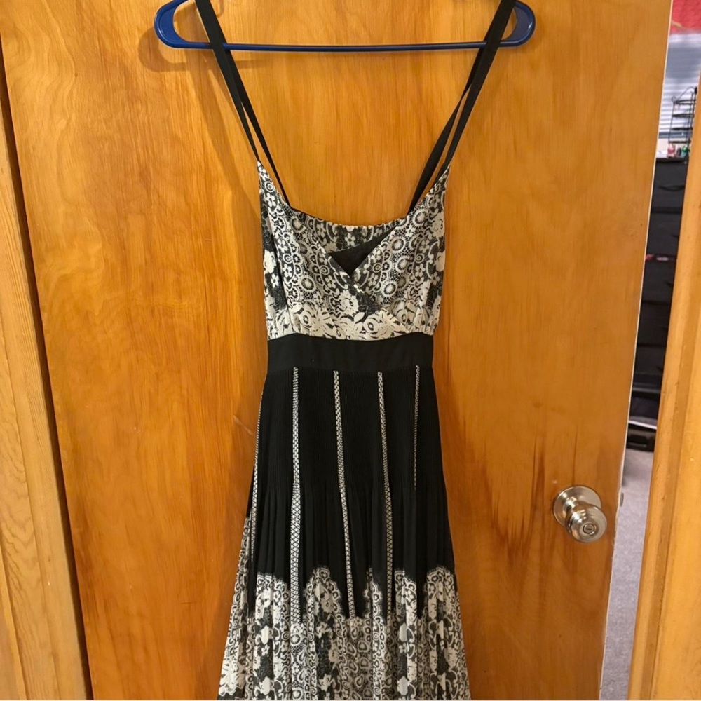 INC International Concepts Black and Cream Midi Dress
